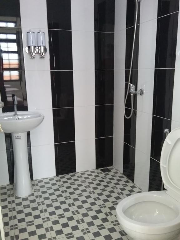 Mess Inn Semarang Pokój zdjęcie
