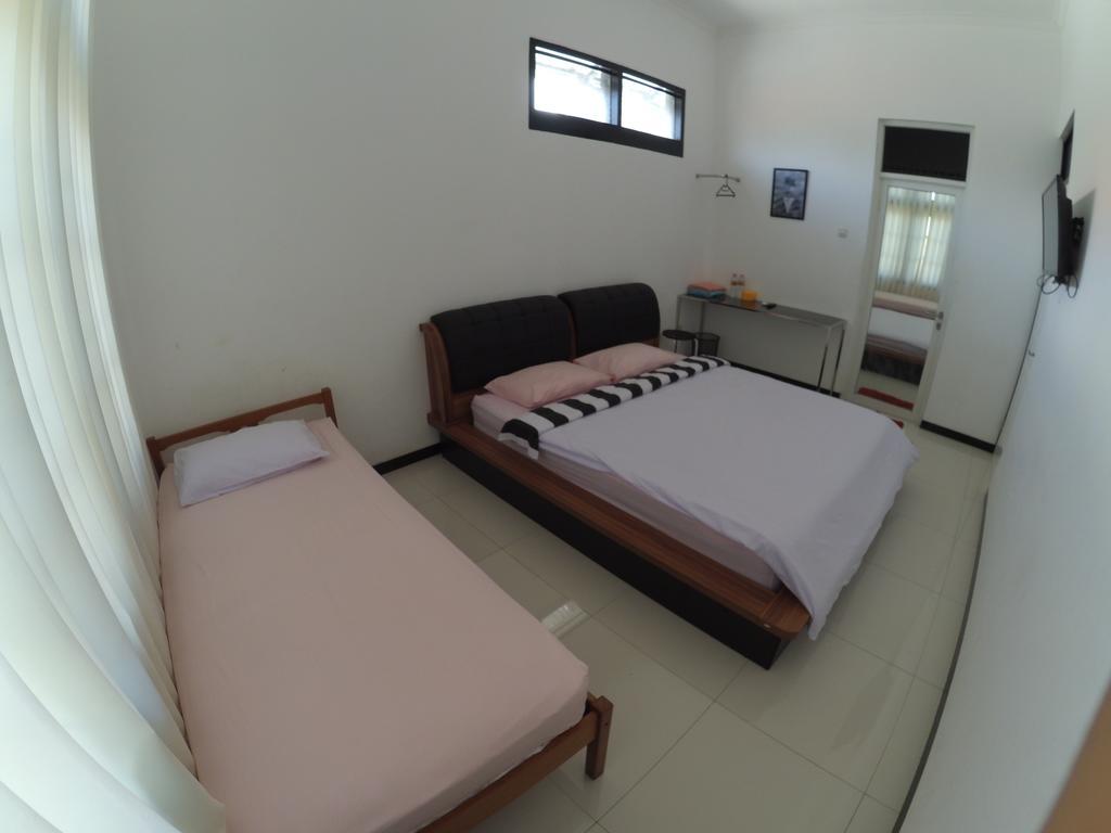 Mess Inn Semarang Zewnętrze zdjęcie