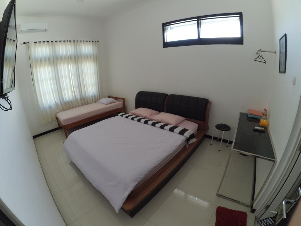 Mess Inn Semarang Zewnętrze zdjęcie