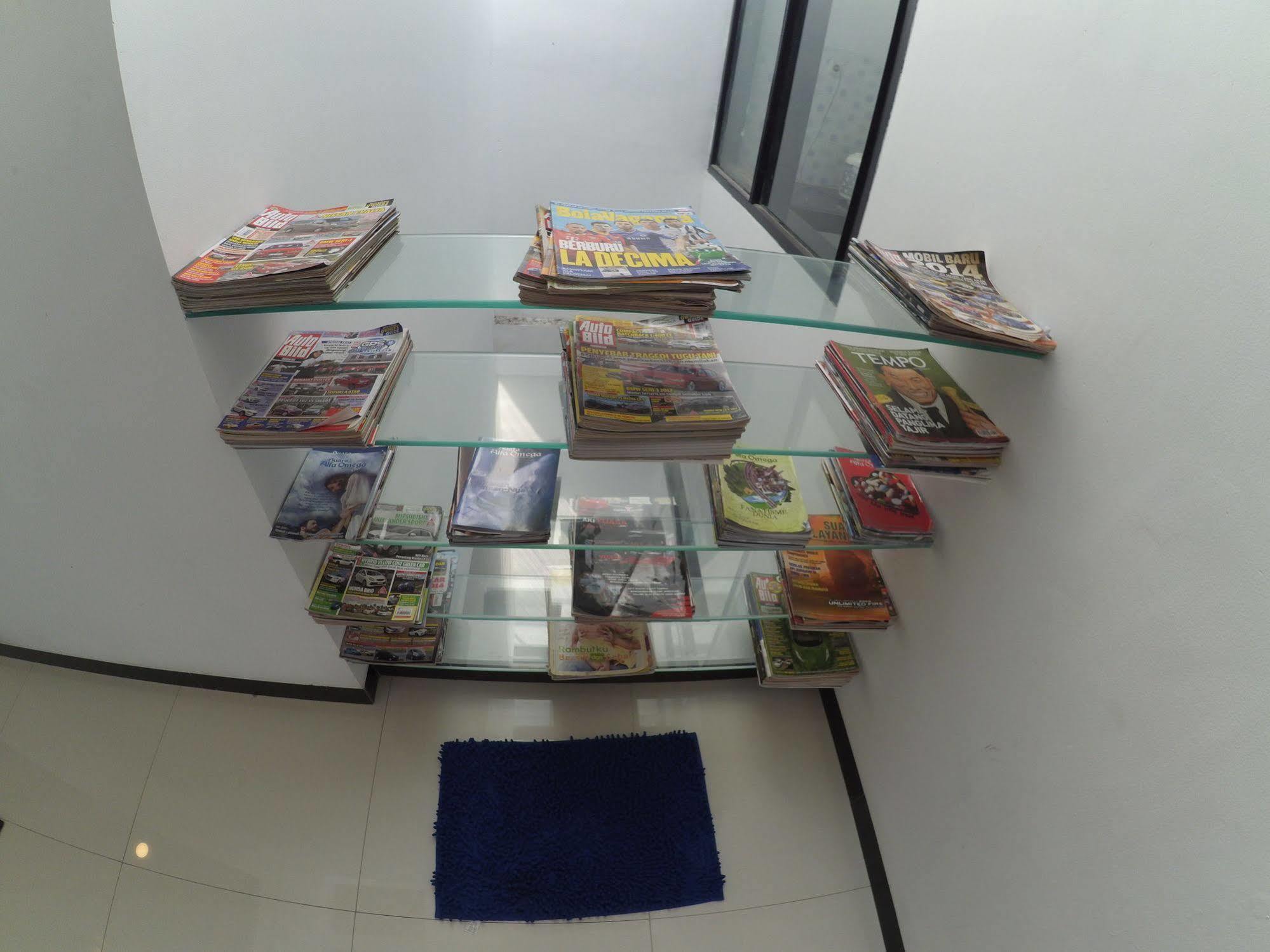 Mess Inn Semarang Zewnętrze zdjęcie